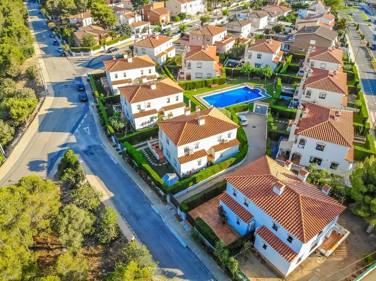 Arenda Pino Alto Holiday Home Masia 2 Miami Playa Spain